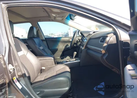 2012 Toyota Camry Se z USA, uszkodzony, nr VIN 4T1BF1FKXCU505882